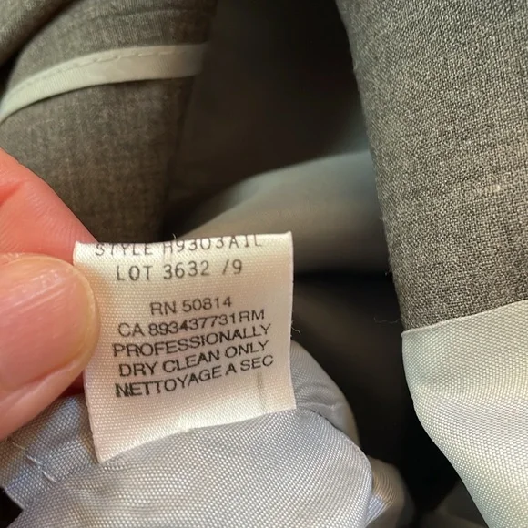 NWT. Vintage Tahari Wool USA MADE Zip Front Jacket. 8. - Picture 8 of 12